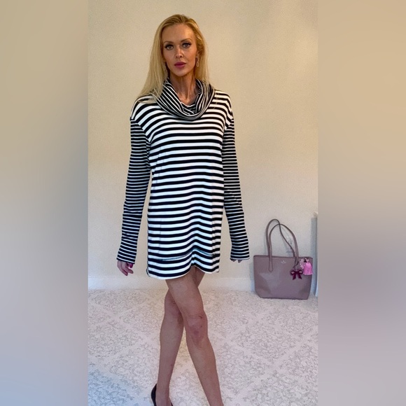 Striped Tunic Dress/Top Size Medium - Picture 5 of 10